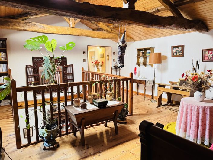 Image No.10-4 Bed House for sale