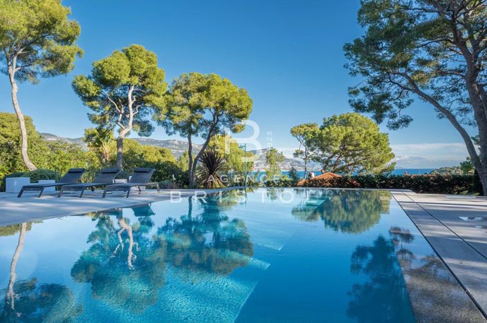 Image No.10-4 Bed House for sale