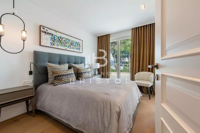 Image No.12-4 Bed House for sale