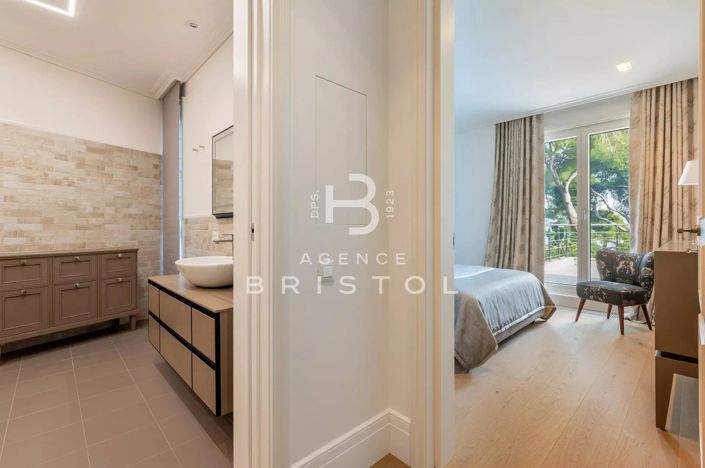 Image No.13-4 Bed House for sale