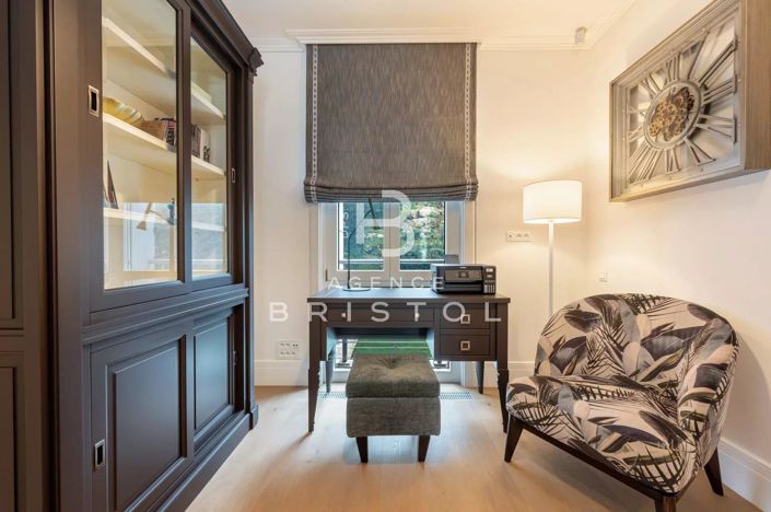 Image No.22-4 Bed House for sale