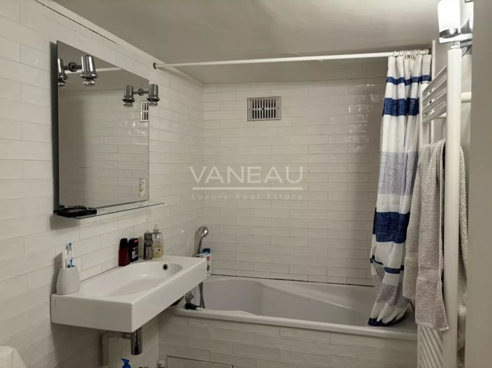 Image No.13-3 Bed Apartment for sale