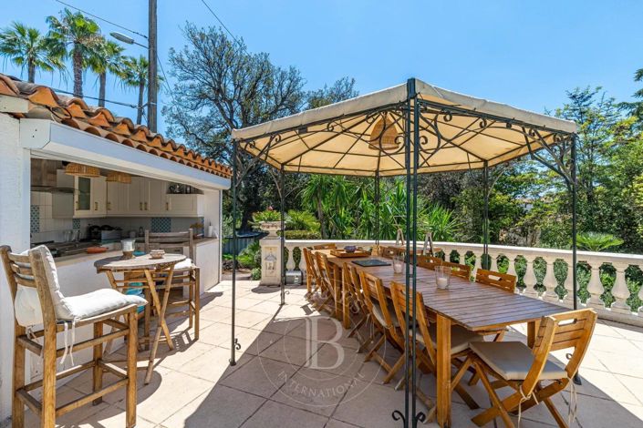 Image No.14-7 Bed House for sale