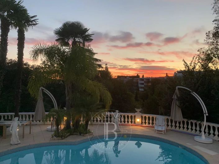 Image No.16-7 Bed House for sale