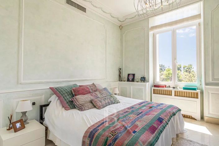 Image No.9-7 Bed House for sale