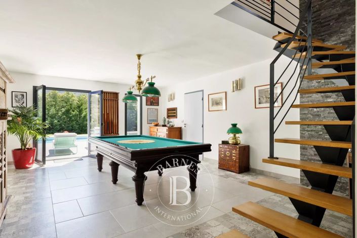 Image No.9-House for sale