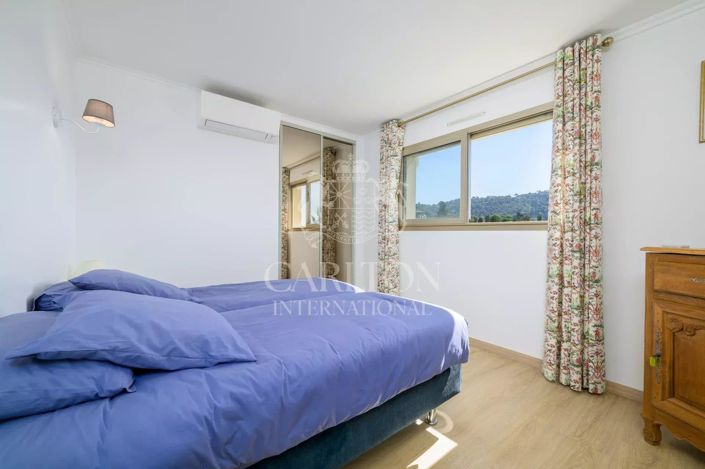 Image No.11-3 Bed Apartment for sale