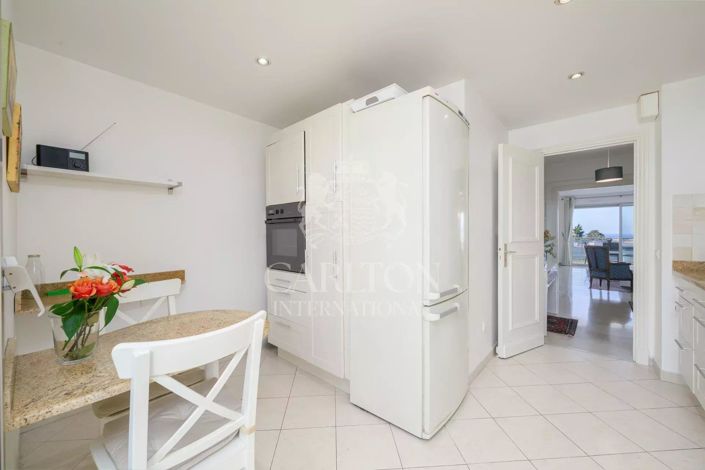 Image No.14-3 Bed Apartment for sale