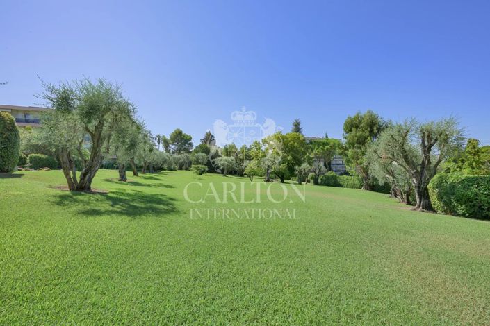 Image No.18-3 Bed Apartment for sale