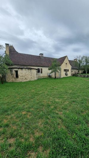 Image No.1-4 Bed House for sale