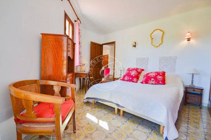 Image No.13-3 Bed House for sale