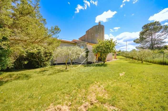 Image No.19-3 Bed House for sale