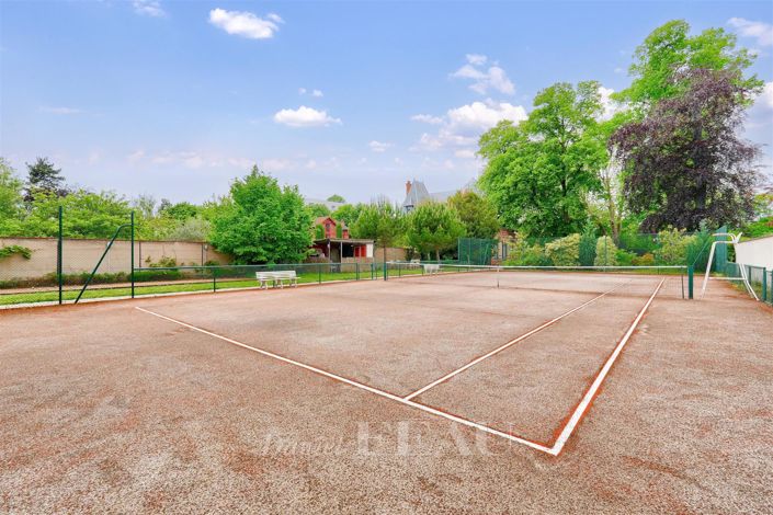 Image No.11-6 Bed House for sale