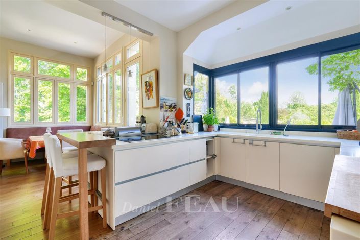 Image No.14-6 Bed House for sale