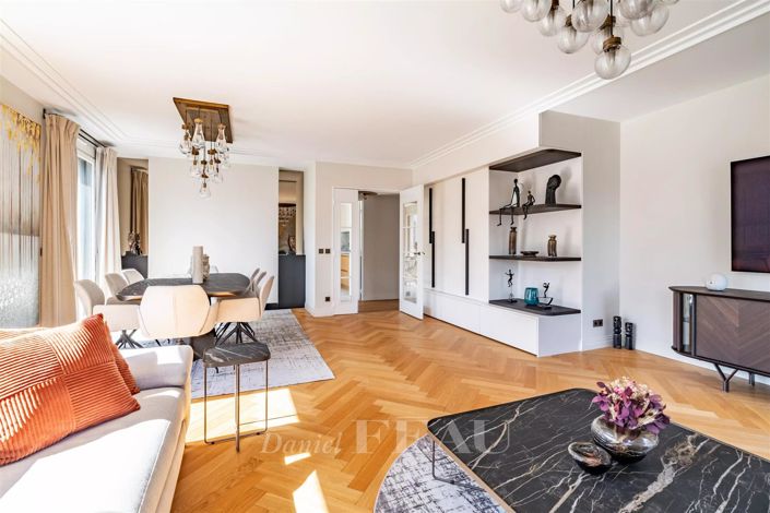 Image No.12-6 Bed Apartment for sale