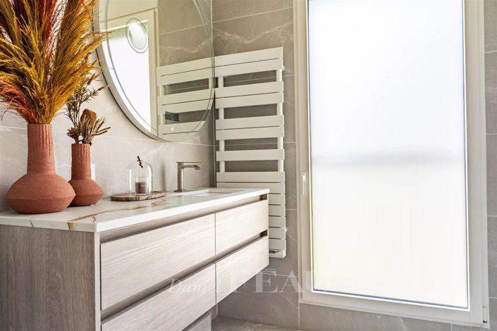 Image No.25-6 Bed Apartment for sale