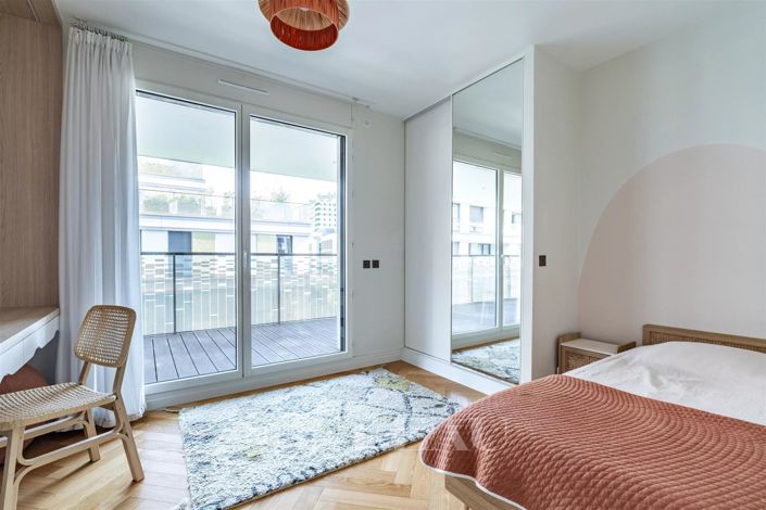 Image No.8-6 Bed Apartment for sale