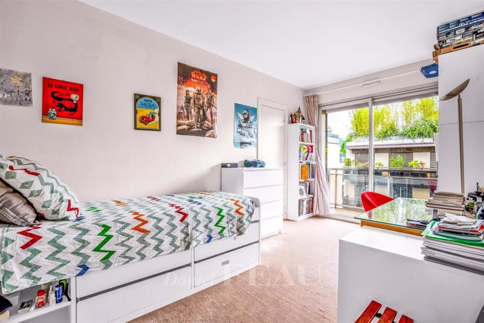 Image No.4-4 Bed Apartment for sale