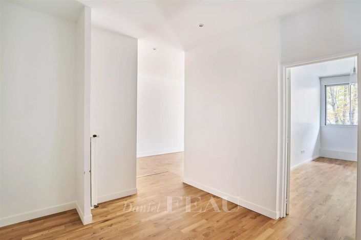 Image No.12-3 Bed Apartment for sale