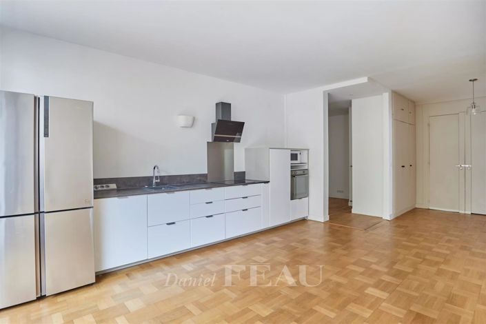 Image No.15-3 Bed Apartment for sale