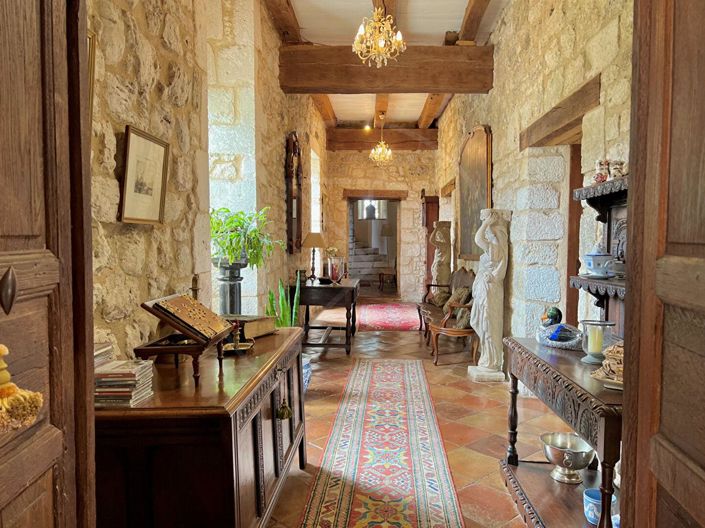 Image No.14-4 Bed House for sale