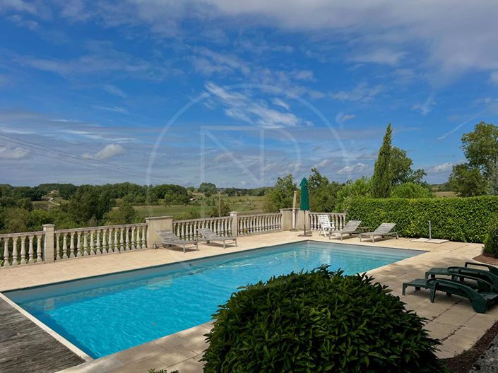 Image No.15-4 Bed House for sale