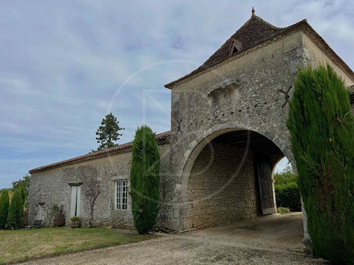 Image No.17-4 Bed House for sale