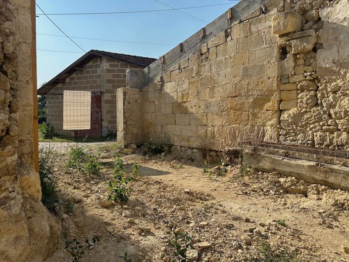 Image No.6-2 Bed House for sale