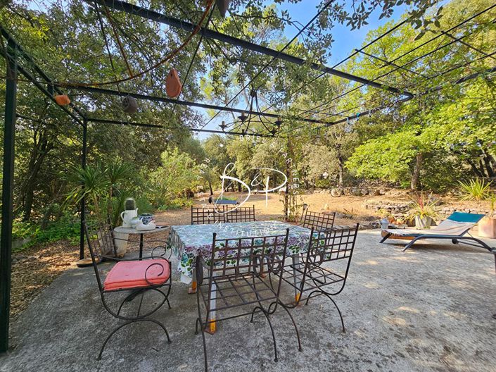 Image No.10-1 Bed House for sale