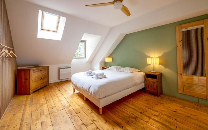 Image No.14-7 Bed Property for sale