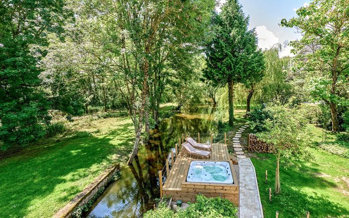 Image No.7-7 Bed Property for sale