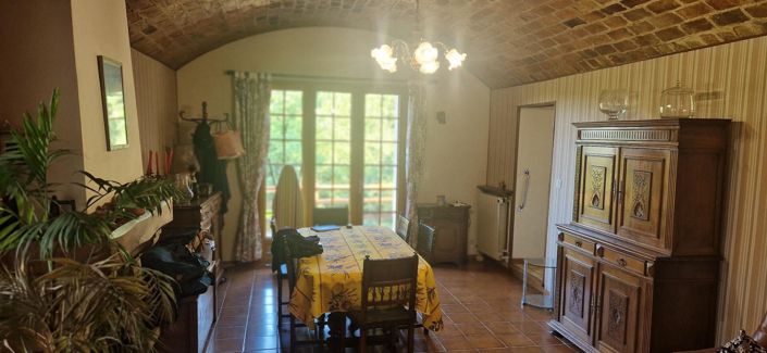 Image No.8-2 Bed House for sale