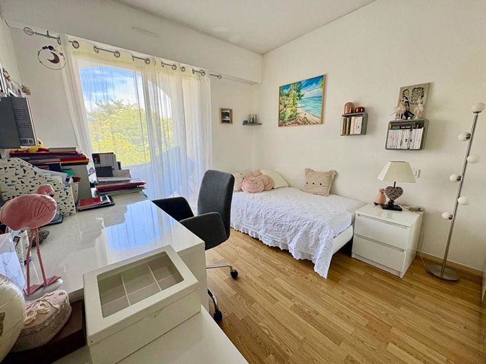 Image No.8-3 Bed Apartment for sale