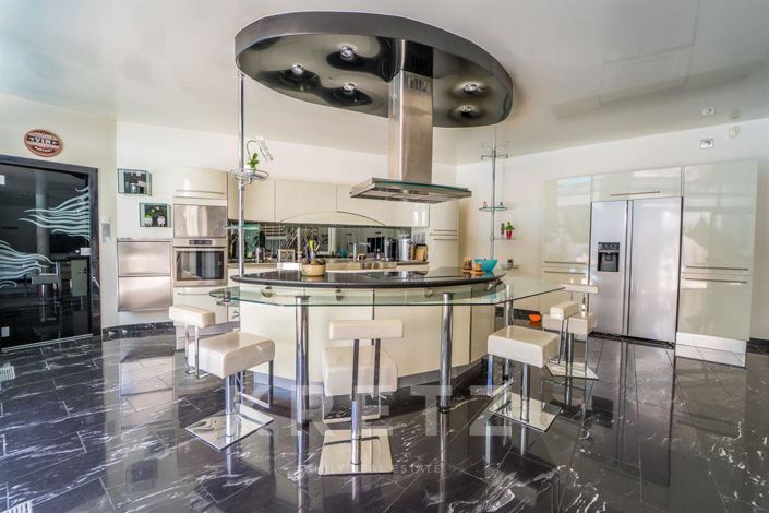 Image No.6-Propriété de 4 chambres à vendre à Herault