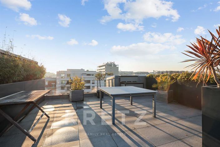 Image No.11-3 Bed Apartment for sale