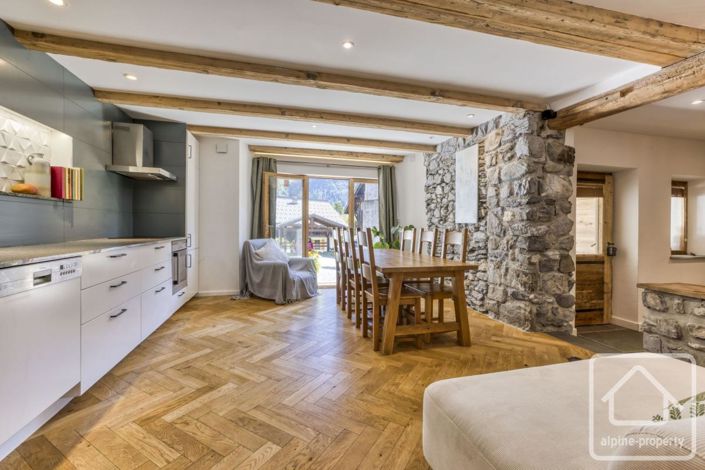 Image No.14-4 Bed Property for sale