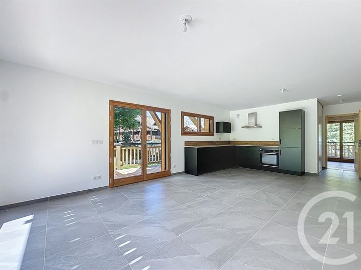 Image No.5-3 Bed Property for sale