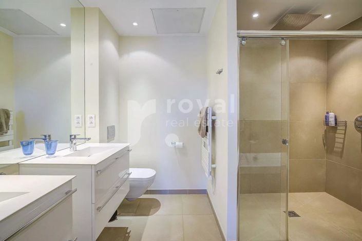 Image No.15-4 Bed House for sale