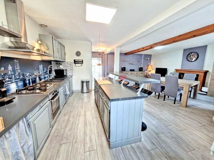 Image No.1-Maison de 3 chambres à vendre à Saint-Jean-d'Angély