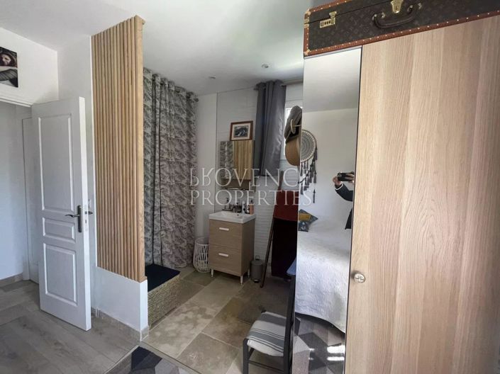 Image No.12-3 Bed House for sale