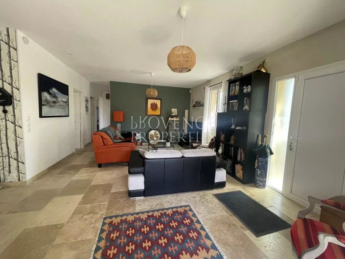 Image No.5-3 Bed House for sale