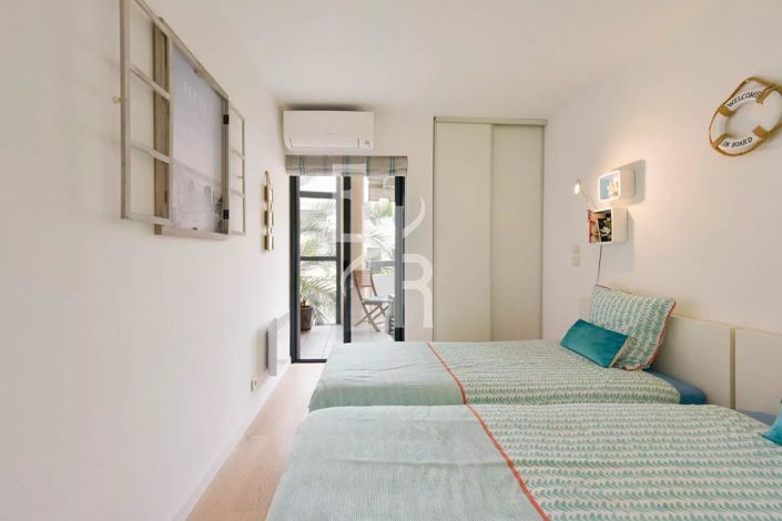 Image No.12-2 Bed Apartment for sale