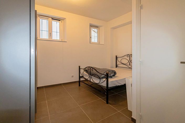 Image No.17-3 Bed Apartment for sale