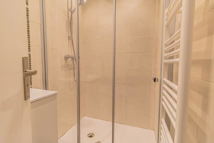 Image No.20-3 Bed Apartment for sale