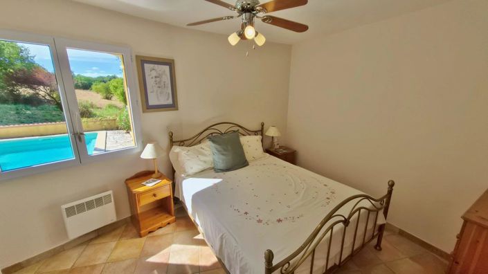 Image No.13-5 Bed House for sale