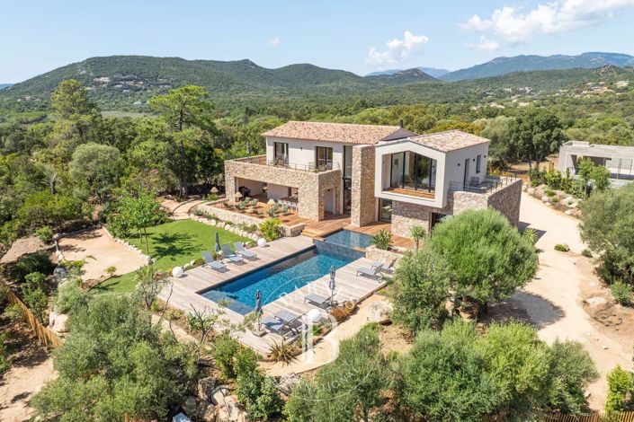 Image No.18-4 Bed House for sale