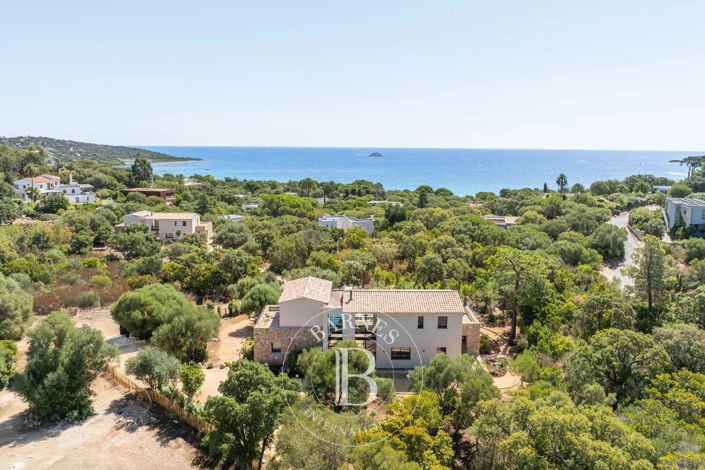 Image No.19-4 Bed House for sale