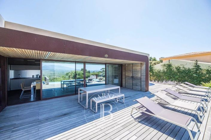 Image No.22-Maison de 4 chambres à vendre à Corse