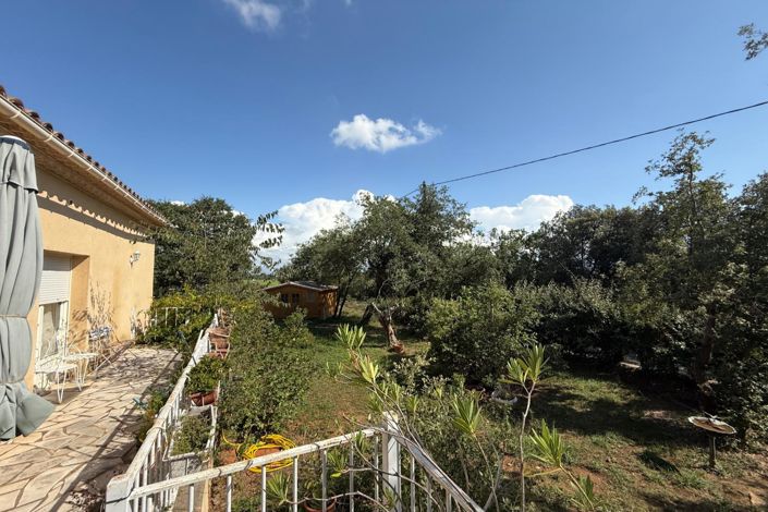 Image No.10-3 Bed House for sale