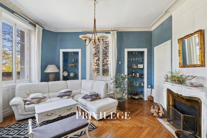 Image No.8-4 Bed House for sale